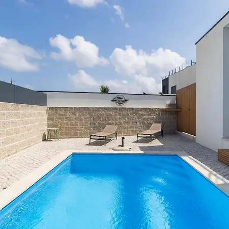 Outstanding With Private Pool By Lovelystay