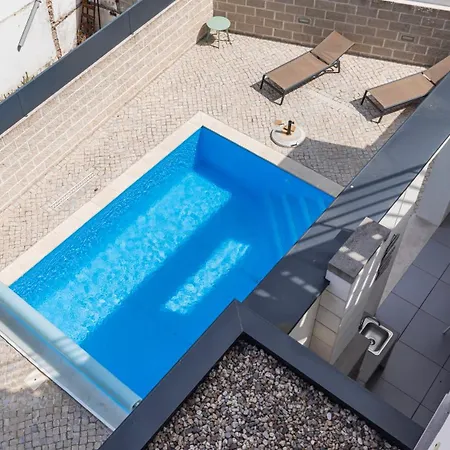Outstanding With Private Pool By Lovelystay *